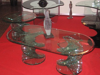 Стеклянные журнальные столики