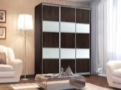 Корпусной шкаф купе 3 двери
